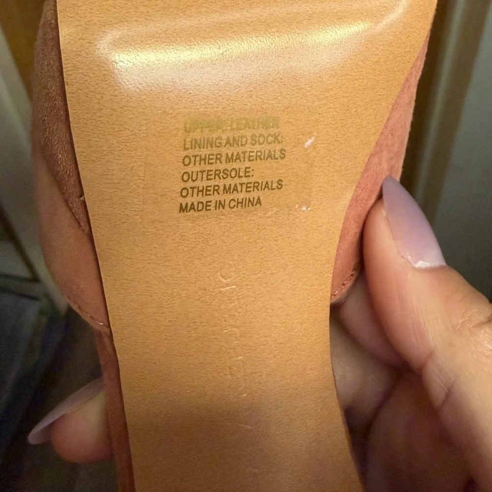 Banana Republic conditions preowned